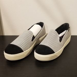 Puma slip on sneakers